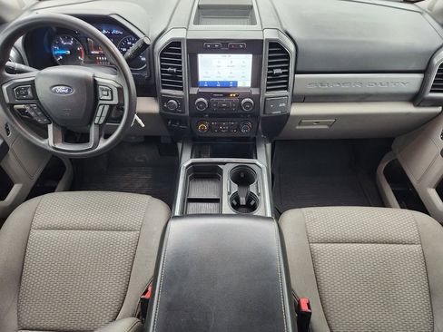 Used 2021 Ford F250 XLT w/ FX4 Off-Road Package image 24