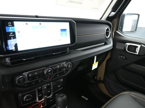 New 2026 Jeep Gladiator Willys AWD/4WD image 15