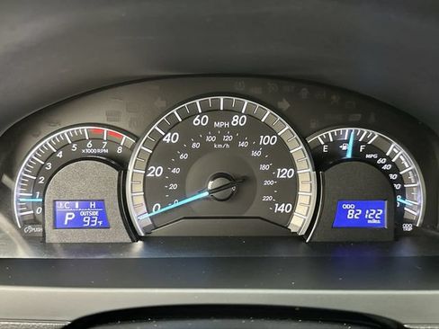 Used 2013 Toyota Camry SE w/ Convenience Pkg FWD image 15