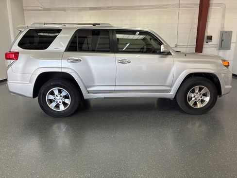 Used 2012 Toyota 4Runner SR5 w/ Convenience Pkg AWD/4WD image 3