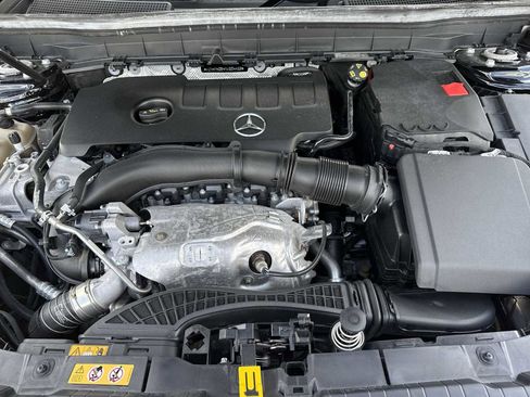 Used 2022 Mercedes-Benz GLB 250 image 14