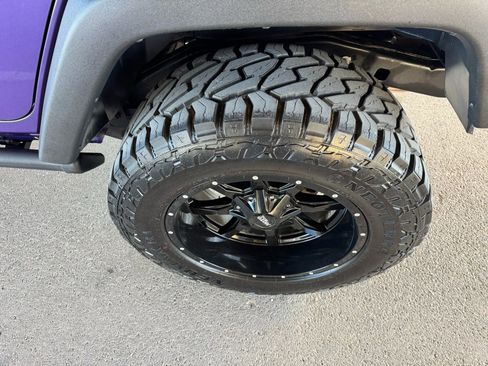 Used 2018 Jeep Wrangler Unlimited Sport S image 29