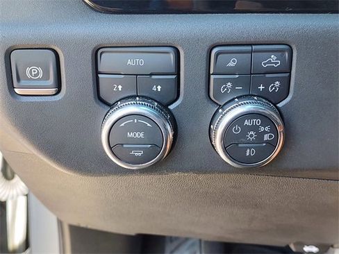 Used 2024 GMC Sierra 1500 SLT image 26