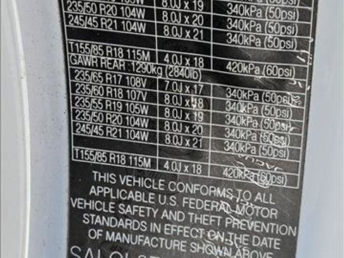 Used 2020 Land Rover Discovery Sport SE R-Dynamic image 15