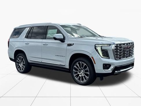 New 2026 GMC Yukon Denali w/ Denali Reserve Package AWD/4WD image 8