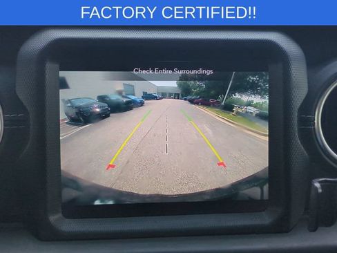 Certified 2021 Jeep Wrangler Unlimited Sahara w/ Cold Weather Group AWD/4WD image 23