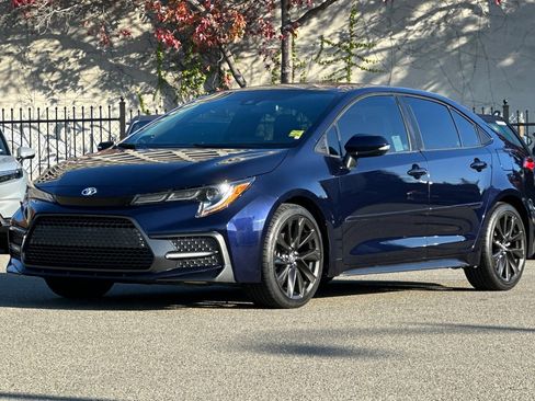 Used 2020 Toyota Corolla SE image 9