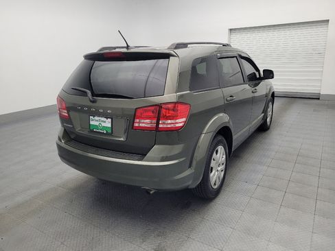 Used 2017 Dodge Journey SE w/ Flexible Seating Group image 9