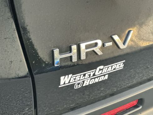 Used 2025 Honda HR-V LX image 11