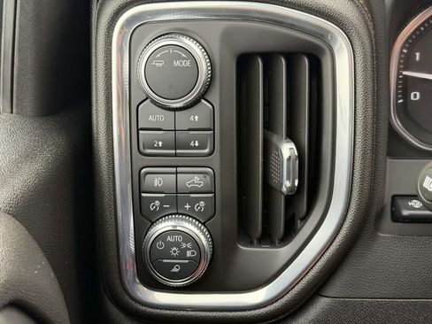 Used 2023 GMC Sierra 2500 AT4 w/ AT4 Premium Plus Package AWD/4WD image 20