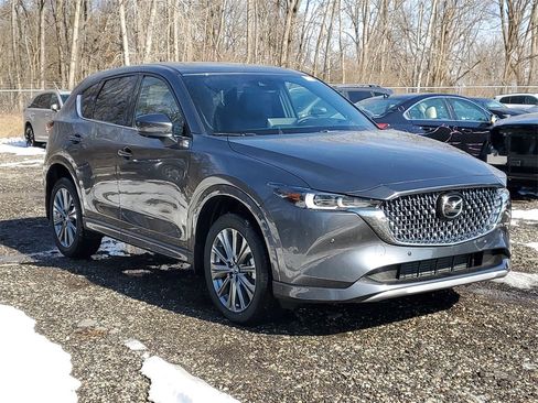 New 2025 MAZDA CX-5 Signature image 4