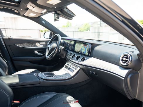 Used 2021 Mercedes-Benz E 350 4MATIC Sedan w/ Premium Package image 15