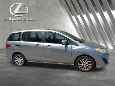 Used 2012 MAZDA MAZDA5 Sport image 4