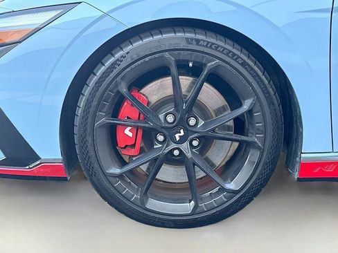 Used 2025 Hyundai Elantra N FWD image 31