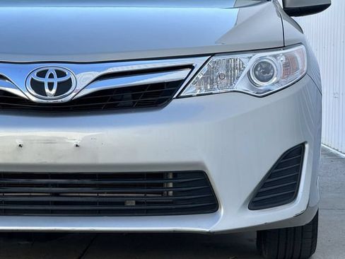 Used 2014 Toyota Camry LE FWD image 9