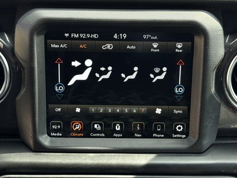Used 2021 Jeep Wrangler Unlimited Sahara image 26