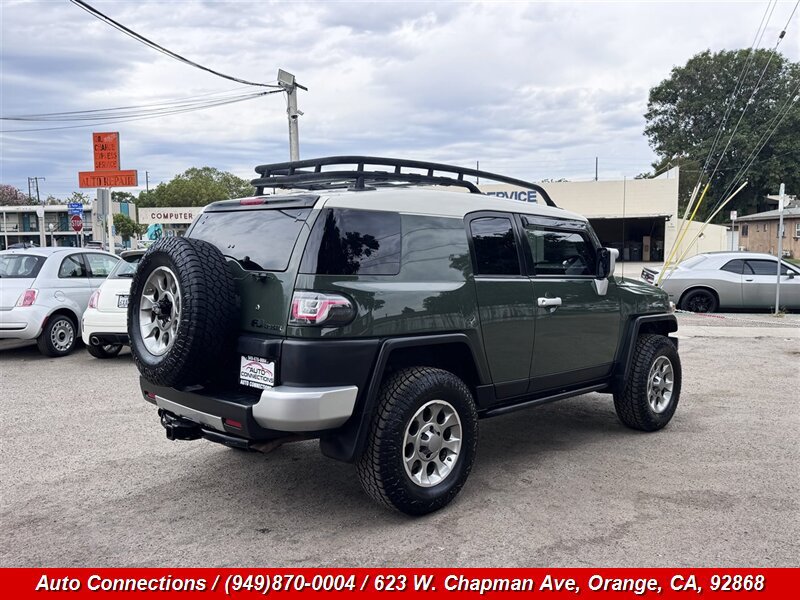 Used 2013 Toyota FJ Cruiser 4WD w/ Convenience Pkg image 4