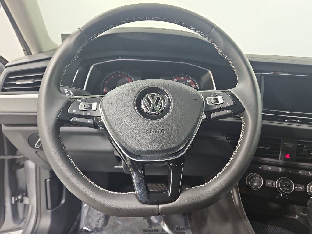 Used 2021 Volkswagen Jetta SE FWD image 14