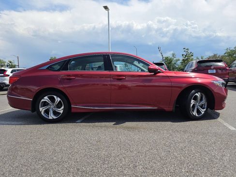 Used 2018 Honda Accord EX image 17