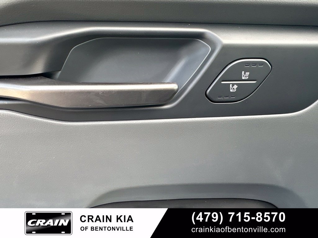 Certified 2024 Kia EV9 Light Long Range RWD image 15