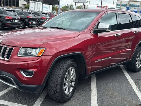 Used 2015 Jeep Grand Cherokee Limited w/ Trailer Tow Group IV AWD/4WD image 7