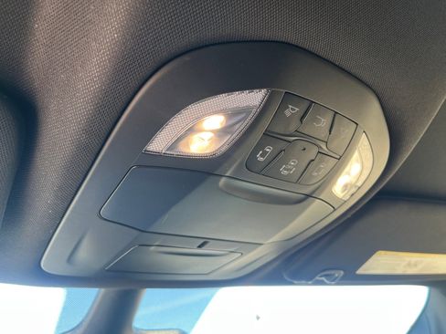 New 2026 Chrysler Voyager LX image 33