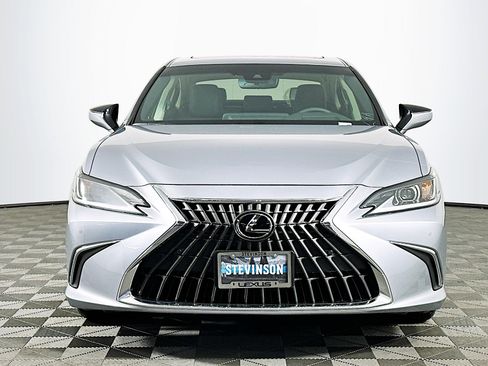 New 2025 Lexus ES 300h w/ Premium Package image 2