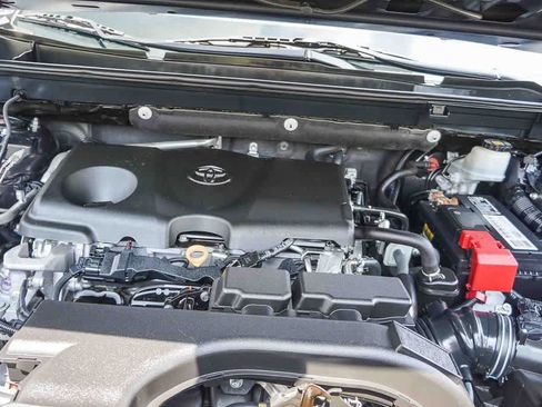 Used 2019 Toyota RAV4 LE FWD image 29