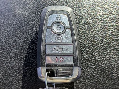 Used 2020 Ford F350 Lariat image 30