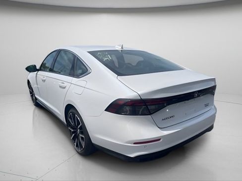 Used 2023 Honda Accord Touring image 15