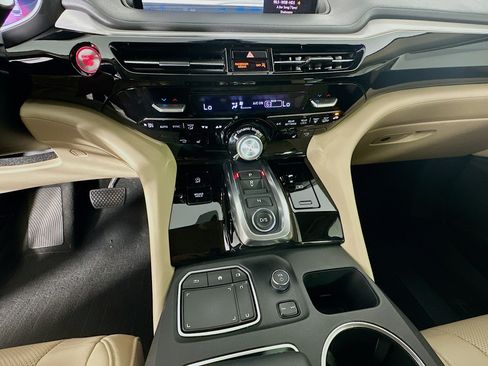 Used 2022 Acura MDX FWD w/ Technology Package image 25