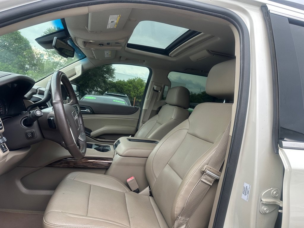 Used 2015 GMC Yukon XL SLT w/ Open Road Package RWD image 10