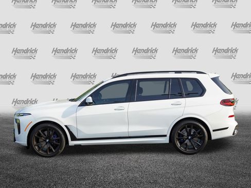 Used 2026 BMW X7 xDrive40i w/ M Sport Package AWD/4WD image 6