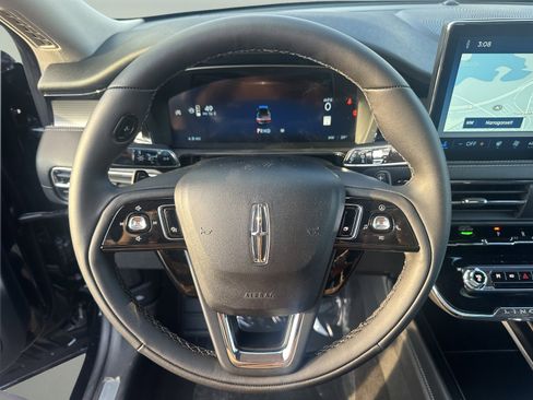 New 2026 Lincoln Corsair Premiere image 12