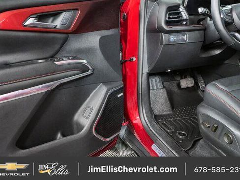 Certified 2024 Chevrolet Traverse Z71 w/ Enhanced Driving Package AWD/4WD image 8