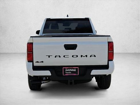 Used 2025 Toyota Tacoma SR5 AWD/4WD image 7