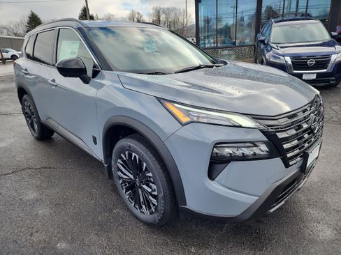 New 2026 Nissan Rogue SV image 2