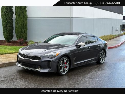 Used 2018 Kia Stinger GT1 AWD/4WD image 1