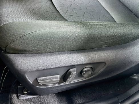 Certified 2025 Toyota RAV4 XLE AWD/4WD image 17