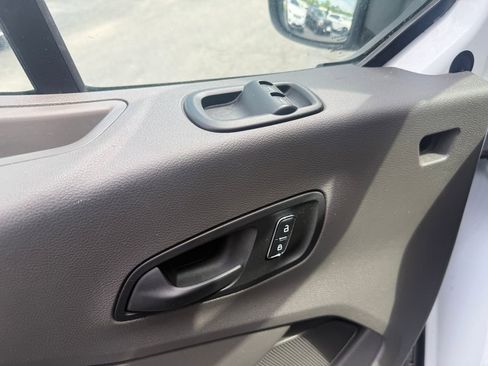 Used 2025 Ford Transit 250 148 Medium Roof Extended AWD w/ Load Area Protection Package image 13