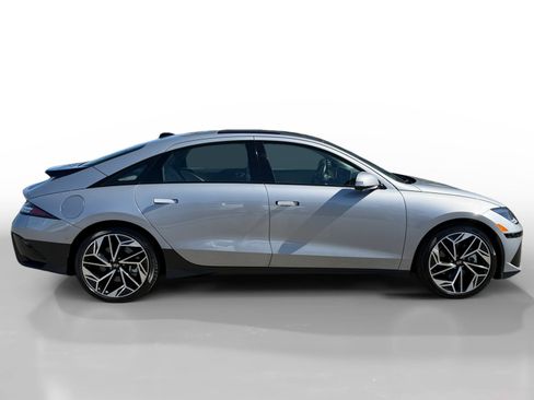 Certified 2023 Hyundai Ioniq 6 Limited RWD image 6