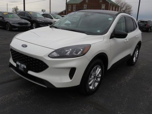 Certified 2022 Ford Escape SE w/ Convenience Package image 3