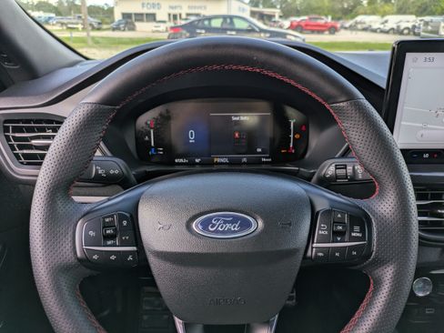 Used 2023 Ford Escape ST-Line w/ Tech Pack #1 AWD/4WD image 23