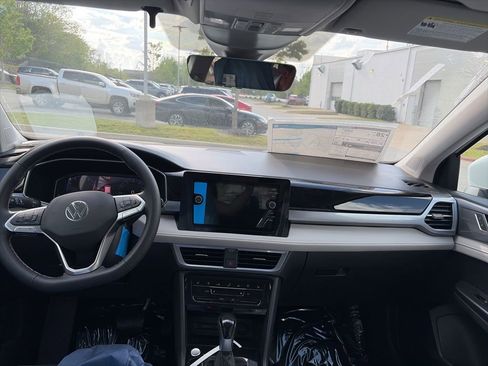 New 2026 Volkswagen Taos SEL AWD/4WD image 26