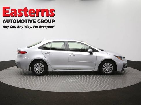 Used 2022 Toyota Corolla SE FWD image 42