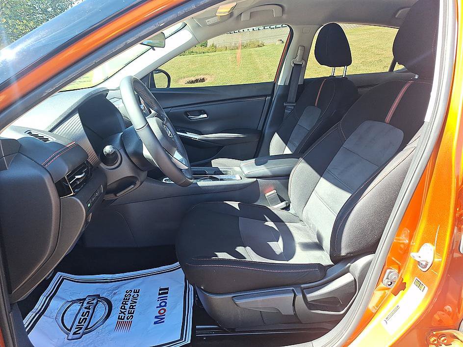 Certified 2024 Nissan Sentra SR FWD image 11