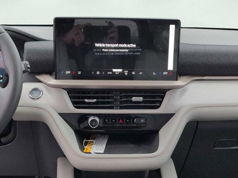 New 2026 Ford Explorer Active w/ Active Comfort Package image 18