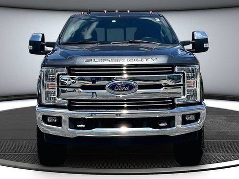Used 2019 Ford F350 Lariat w/ Chrome Package AWD/4WD image 2