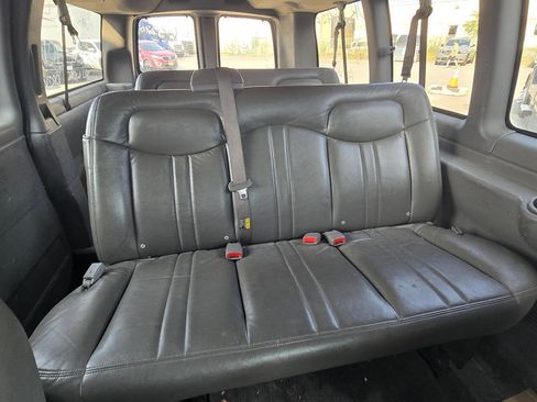Used 2006 Chevrolet Express 1500 LS AWD/4WD image 26