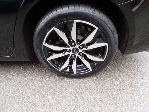 Used 2022 Chevrolet Malibu RS image 4